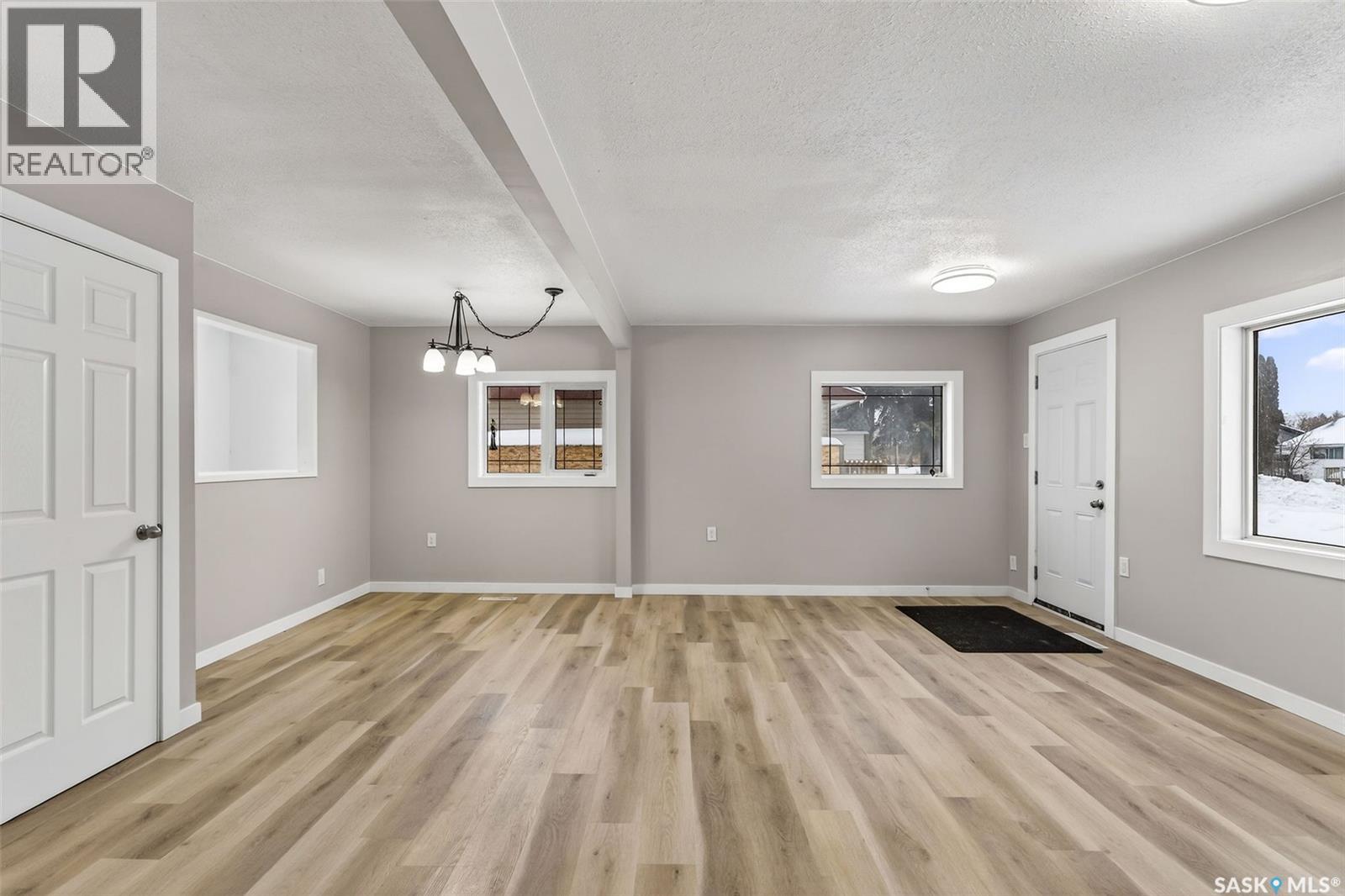 313 3rd Avenue E, Shellbrook, Saskatchewan  S0T 2E0 - Photo 3 - SK026765