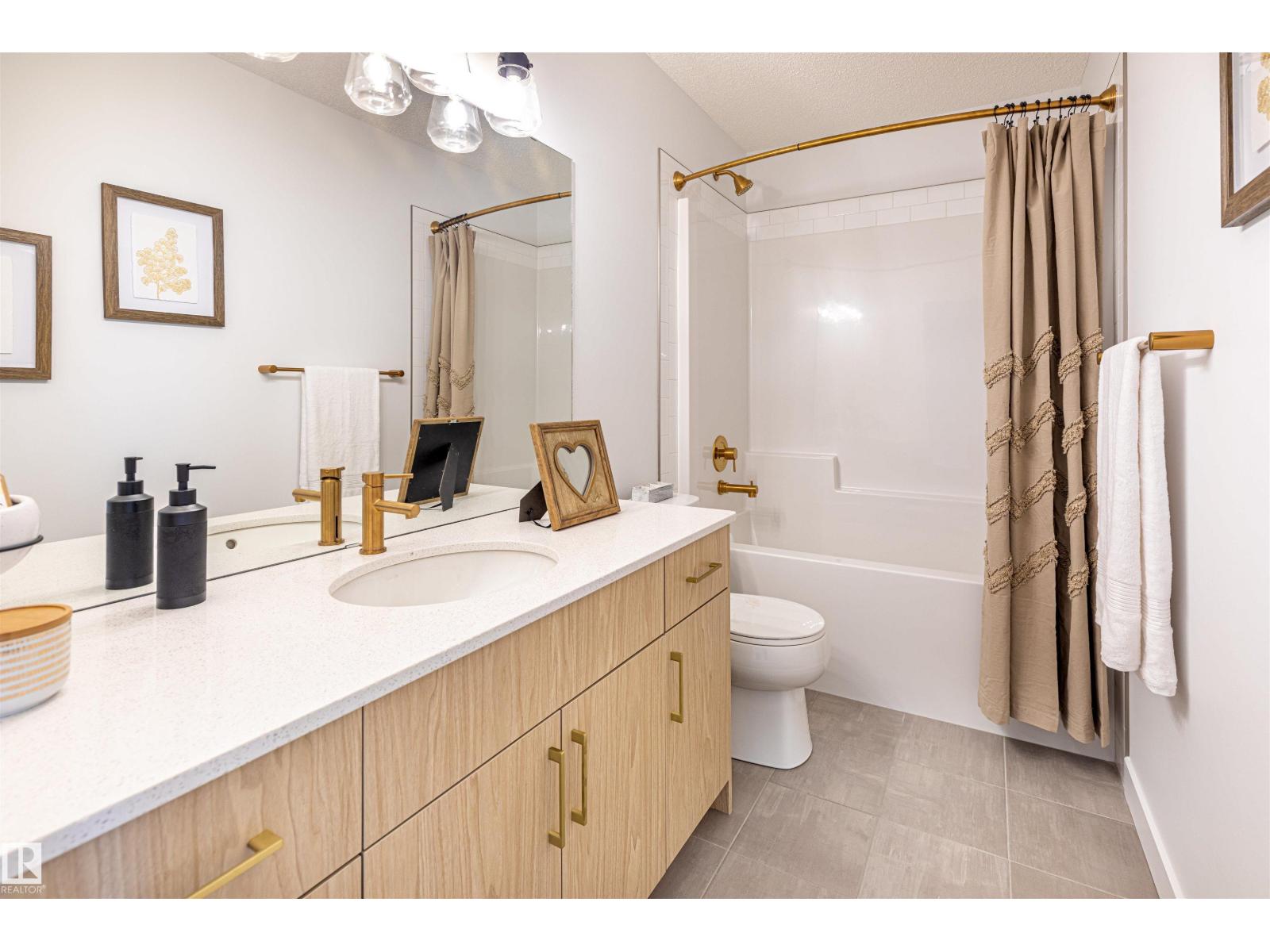 331 22 St Sw, Edmonton, Alberta  T6X 3L4 - Photo 5 - E4469926