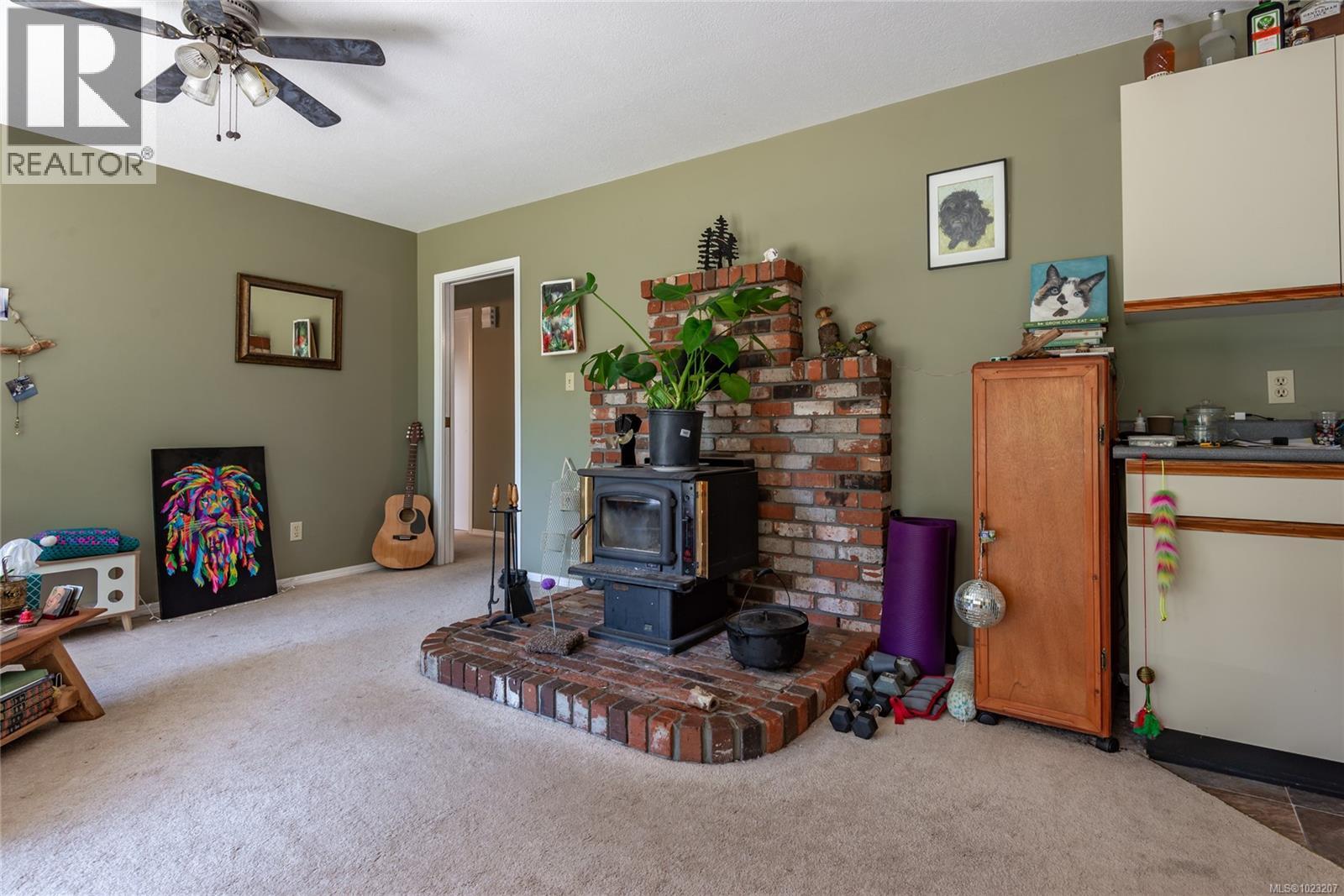 8598 Island Hwy N, Black Creek, British Columbia  V9N 1H3 - Photo 11 - 1023207