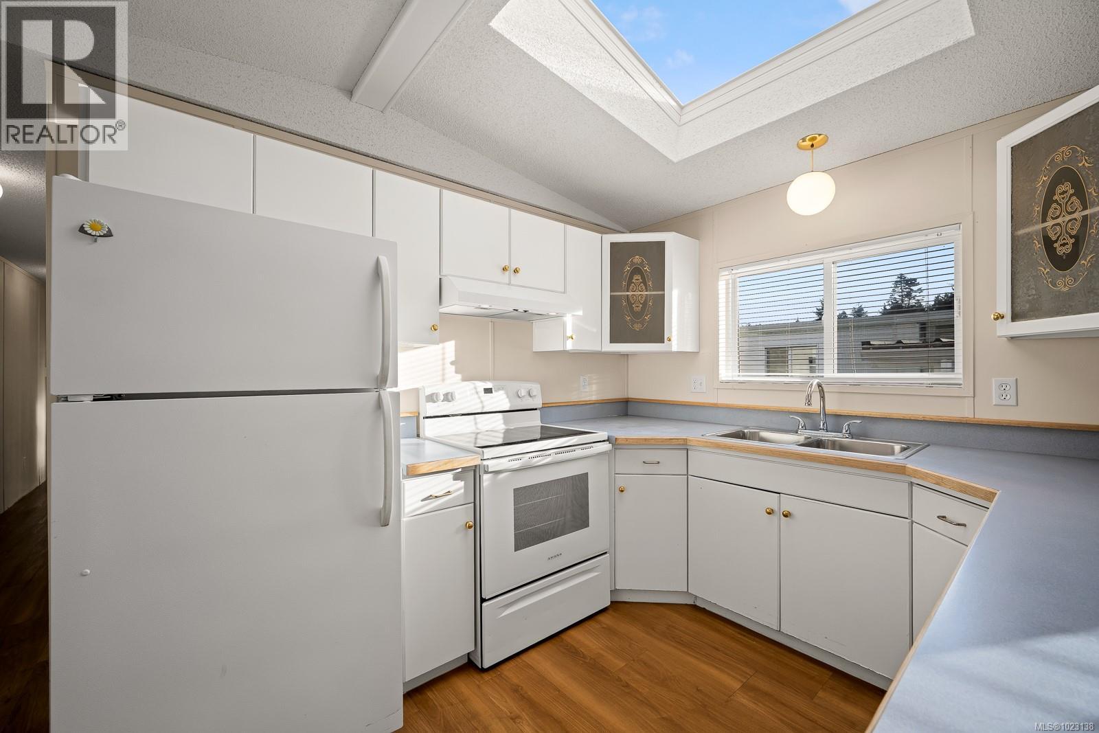 48 1240 Wilkinson Rd, Comox, British Columbia  V9M 3X8 - Photo 6 - 1023138