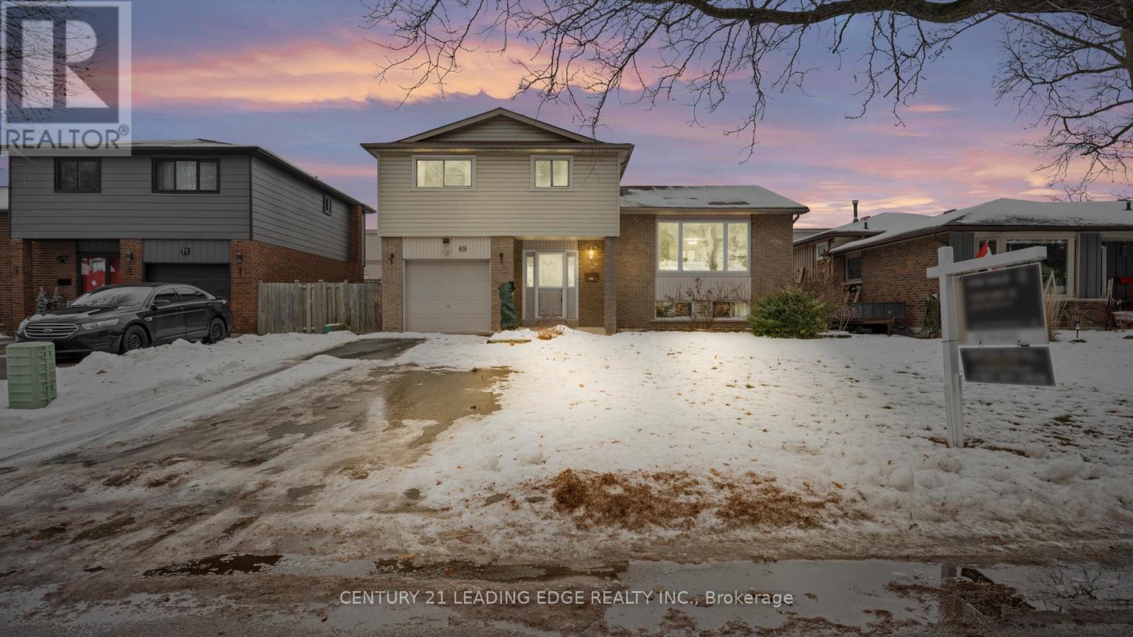 69 Calais Street, Whitby, Ontario  L1N 5M3 - Photo 1 - E12642572