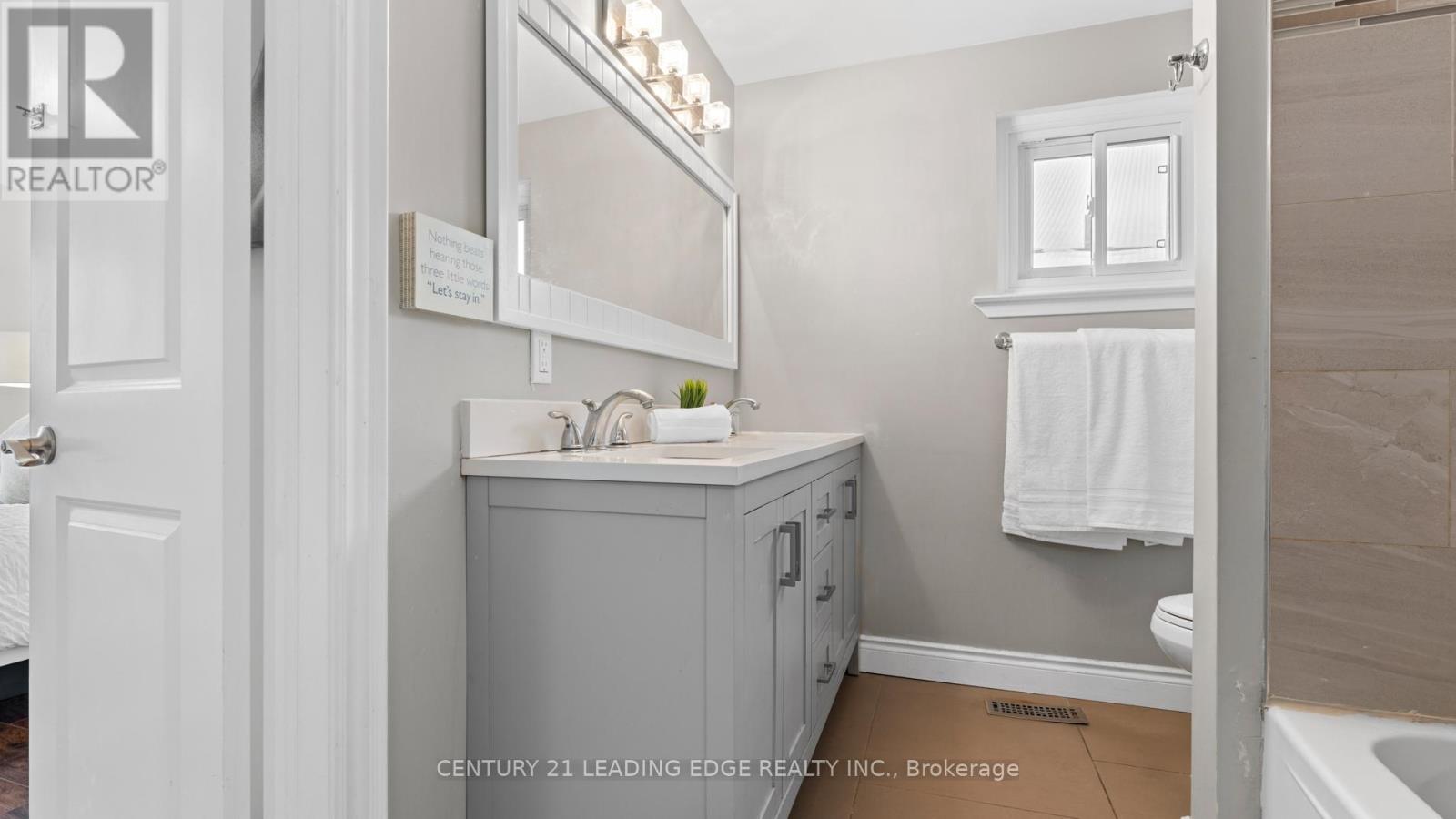 69 Calais Street, Whitby, Ontario  L1N 5M3 - Photo 25 - E12642572