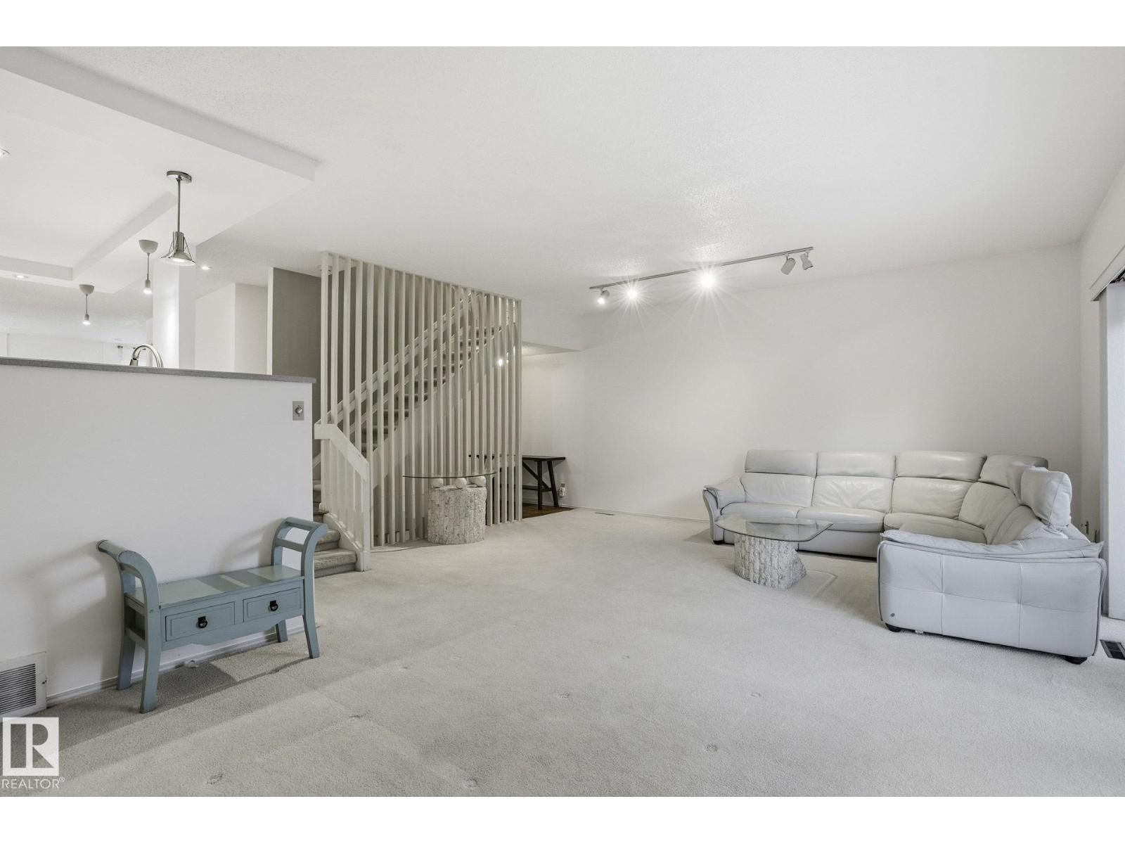 15114 45 Av Nw, Edmonton, Alberta  T6H 5L1 - Photo 9 - E4469417