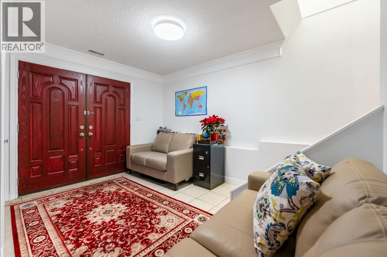 6626 Inverness Street, Vancouver, British Columbia  V5X 4E9 - Photo 4 - R3078955