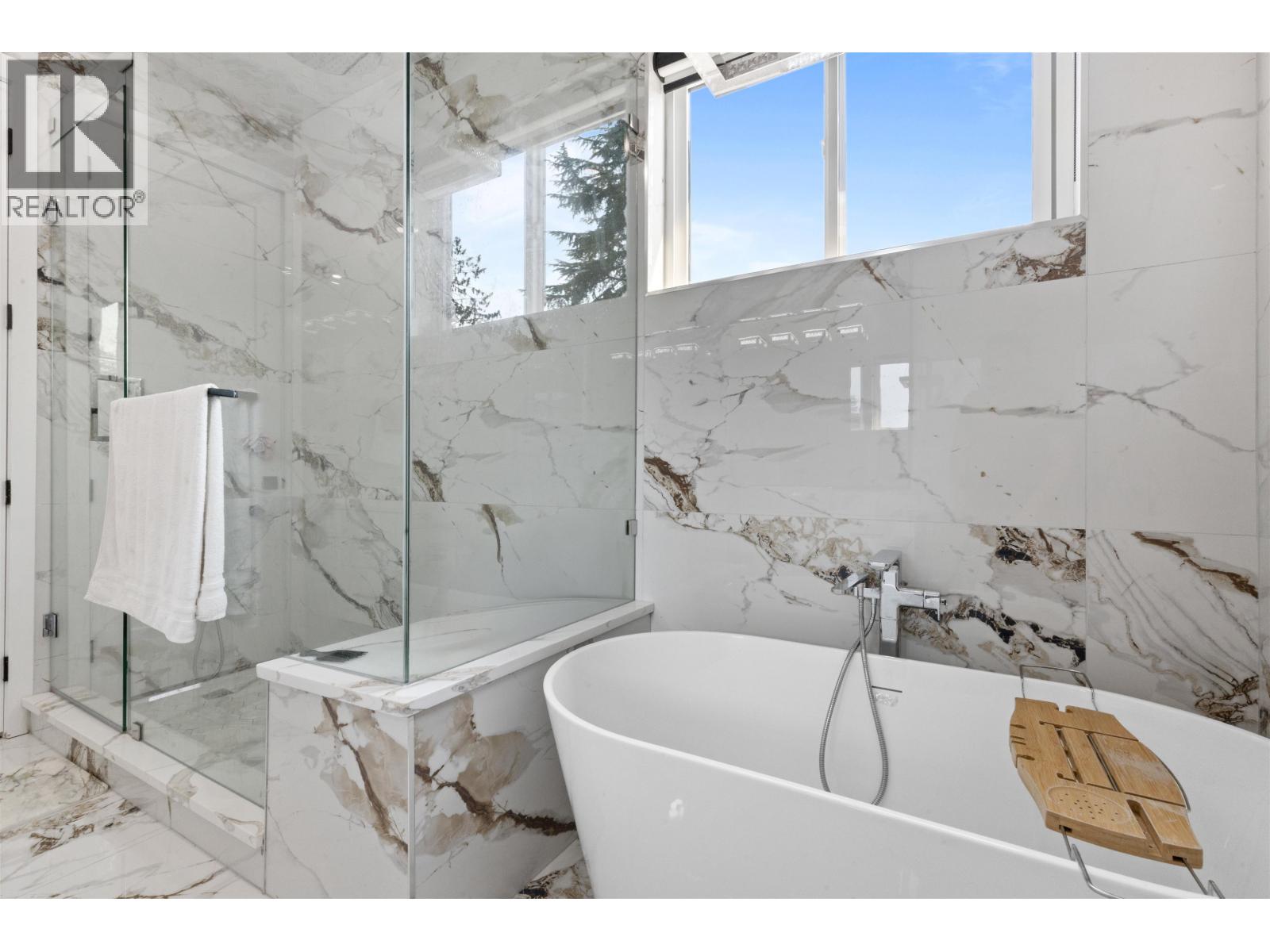 1421 Barberry Drive, Port Coquitlam, British Columbia V3B 1G2 - Photo 18 - R3078395