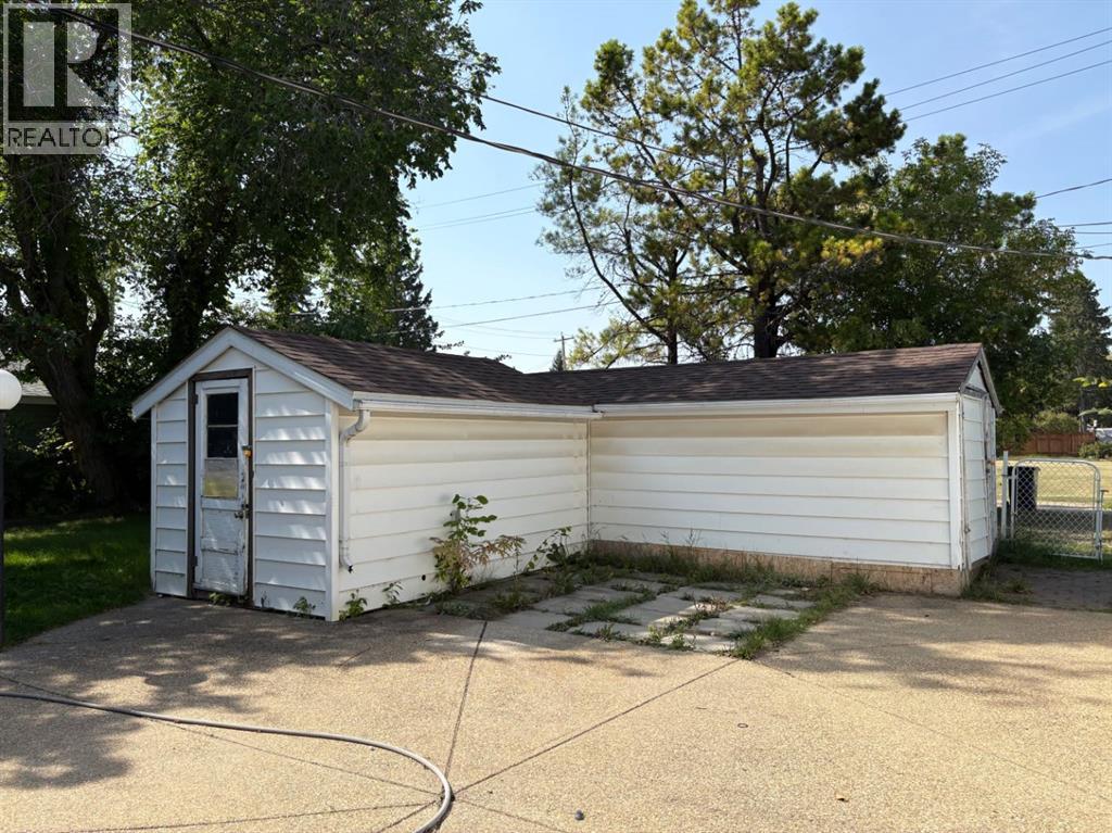 3918 56 Avenue, Red Deer, Alberta  T4N 4P5 - Photo 6 - A2277582