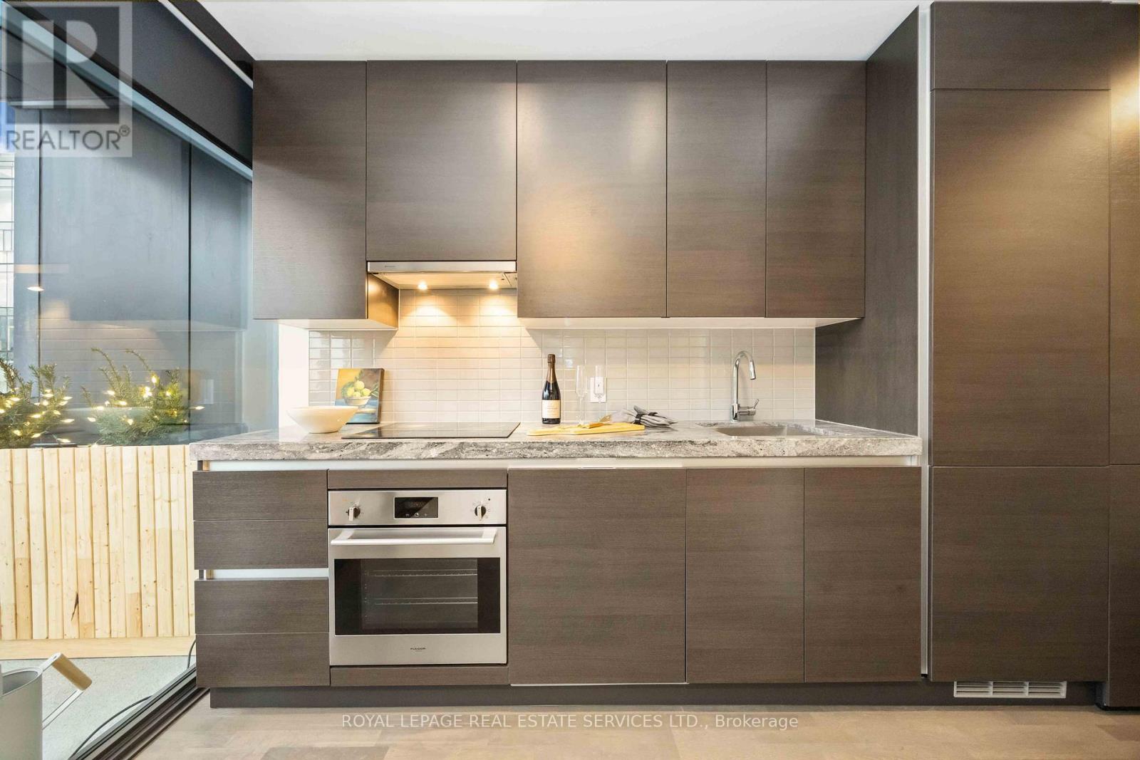 1128 - 629 King Street W, Toronto, Ontario  M5V 0G9 - Photo 15 - C12693514