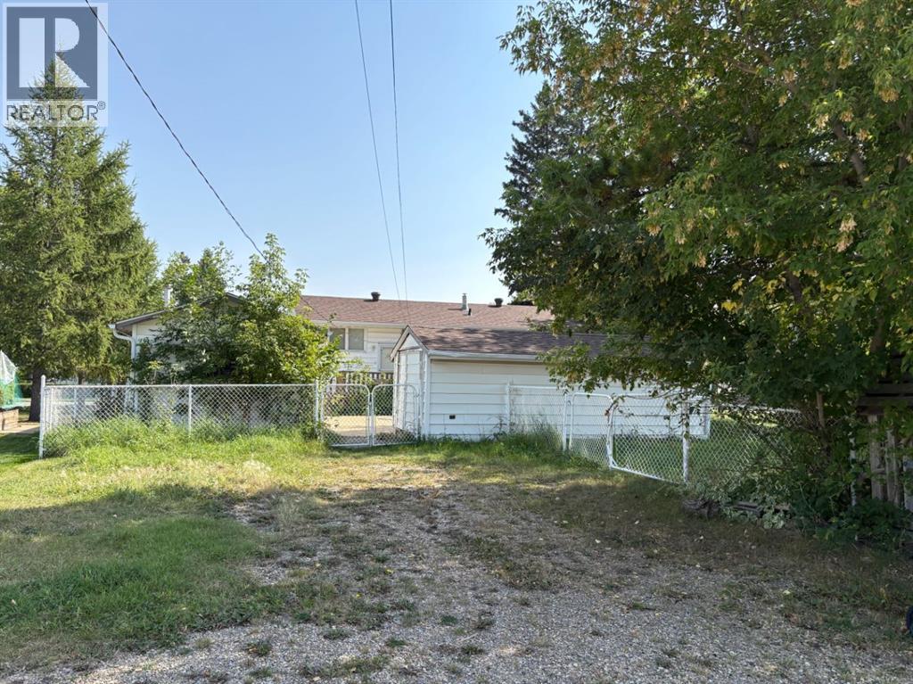 3918 56 Avenue, Red Deer, Alberta  T4N 4P5 - Photo 7 - A2277582