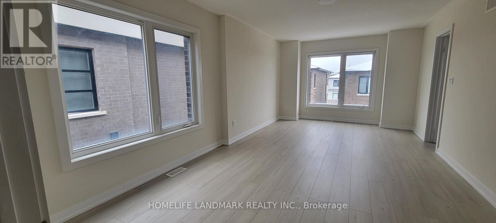 2514 Castlegate Crossing, Pickering, Ontario  L1X 0H6 - Photo 15 - E12693516