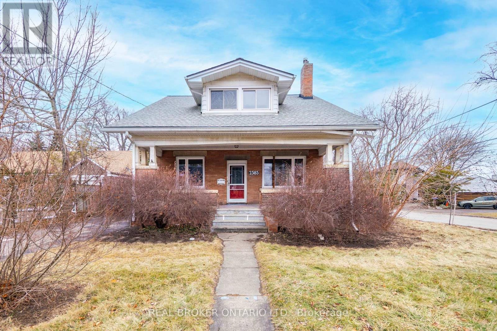 2585 Lakeshore Boulevard W, Toronto, Ontario  M8V 1G3 - Photo 2 - W12691506