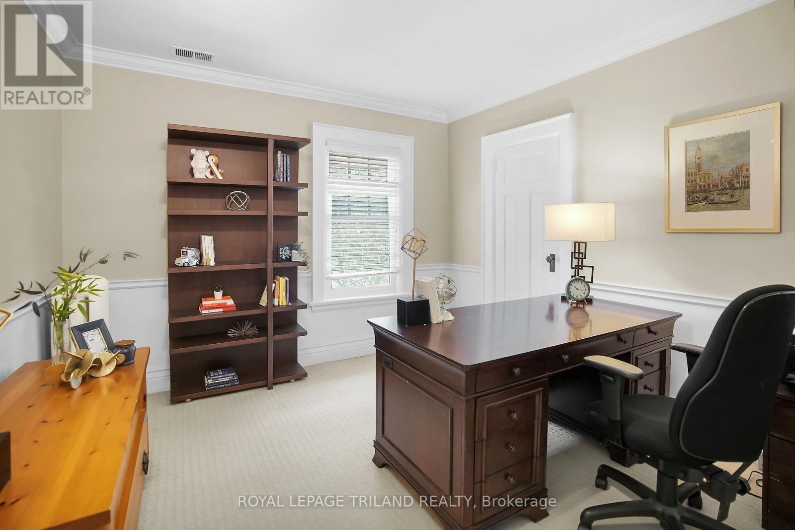 Photo 19 of 50 for 825 Riverside Drive