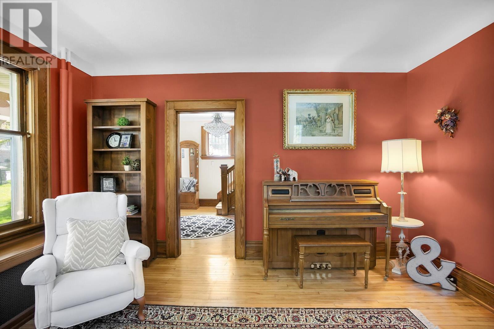 825 Riverside Drive, London North, Ontario  N6H 2S8 - Photo 6 - X12133724