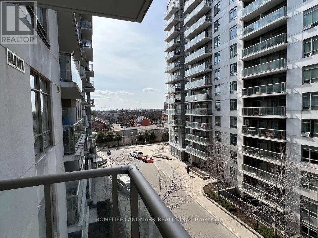 521 - 812 Lansdowne Avenue, Toronto, Ontario  M6H 4K5 - Photo 1 - W12693504