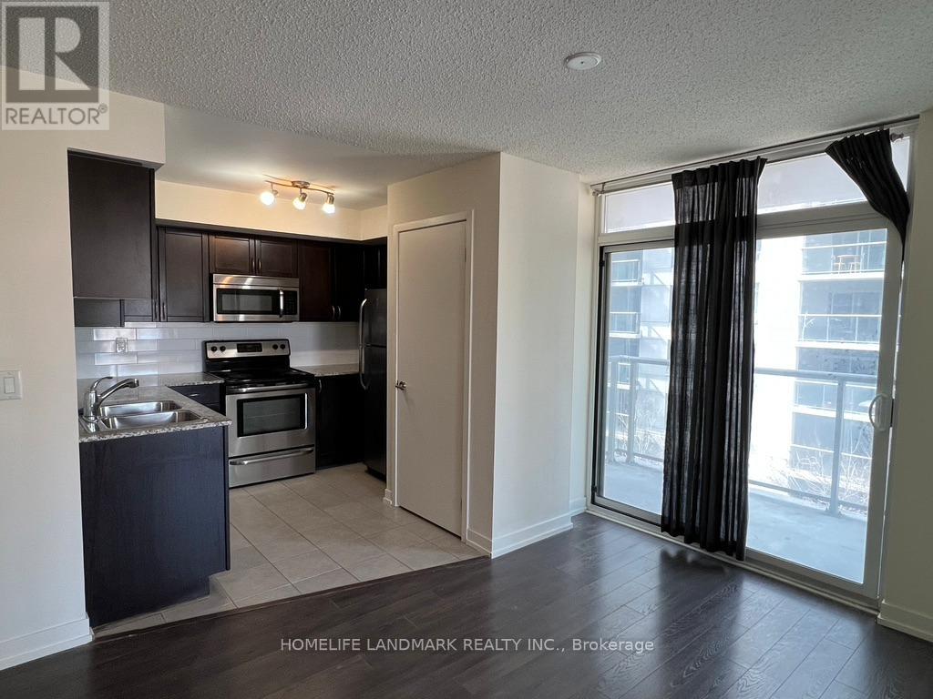 521 - 812 Lansdowne Avenue, Toronto, Ontario  M6H 4K5 - Photo 8 - W12693504