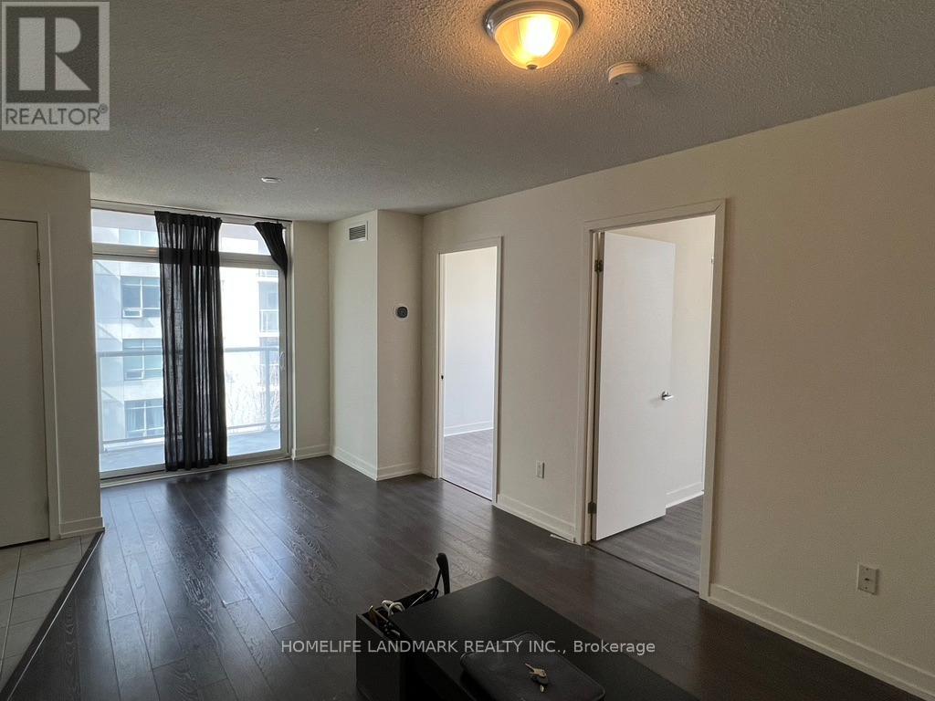 521 - 812 Lansdowne Avenue, Toronto, Ontario  M6H 4K5 - Photo 9 - W12693504