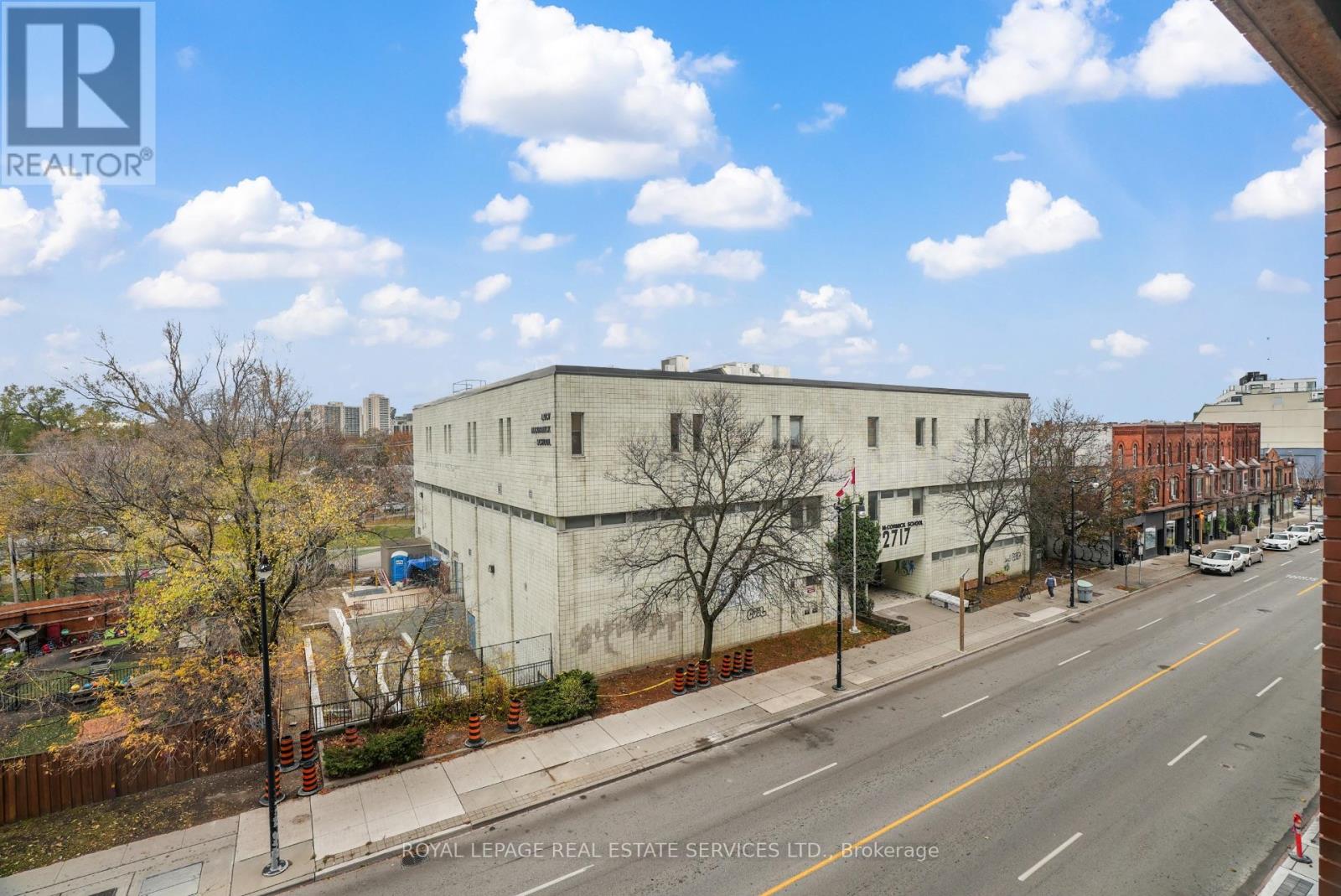 302 - 2720 Dundas Street W, Toronto, Ontario  M6P 1Y2 - Photo 24 - W12693536