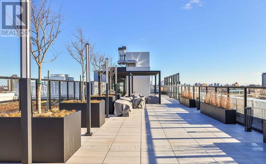 302 - 2720 Dundas Street W, Toronto, Ontario  M6P 1Y2 - Photo 30 - W12693536
