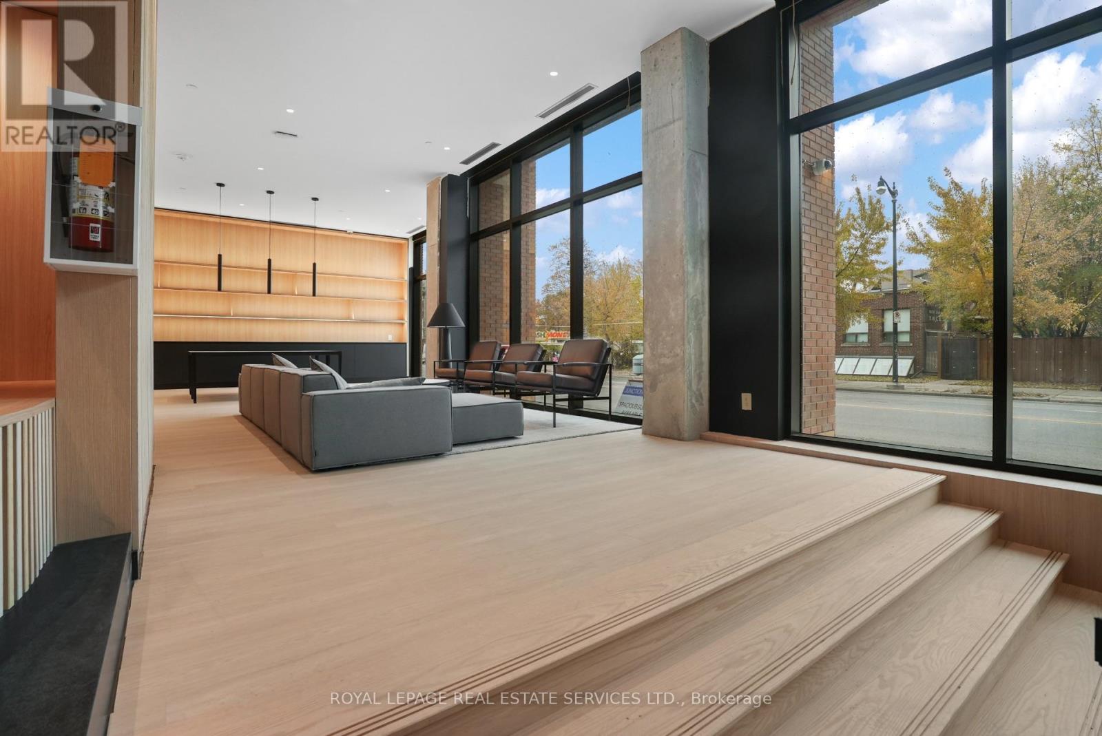 302 - 2720 Dundas Street W, Toronto, Ontario  M6P 1Y2 - Photo 31 - W12693536