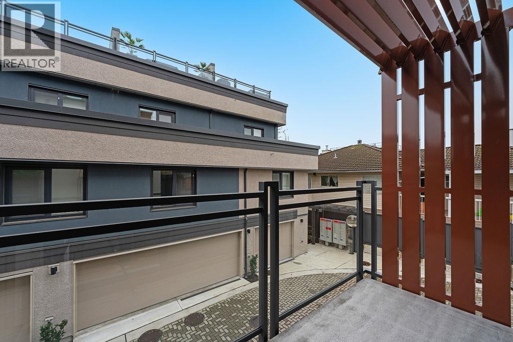 27 632 E 3rd Street, North Vancouver, British Columbia  V7L 1G7 - Photo 11 - R3078968