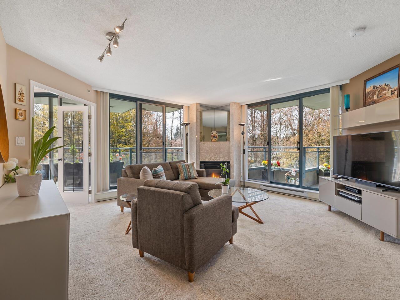 203 13353 108 Avenue, Surrey, British Columbia  V3T 5T5 - Photo 2 - R3079295