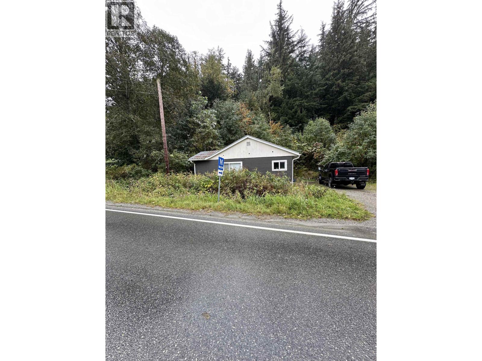 267 Mackenzie 20 Highway, Bella Coola, British Columbia  V0T 1H0 - Photo 2 - R3079230