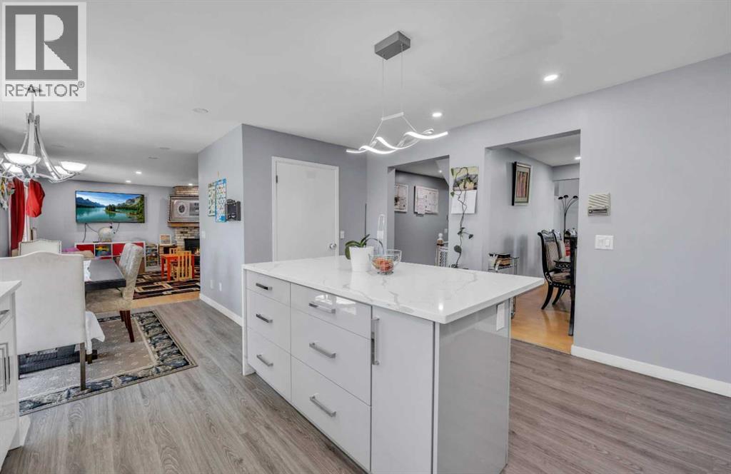 303 Ranchridge Bay Nw, Calgary, Alberta  T3G 1V5 - Photo 16 - A2278074