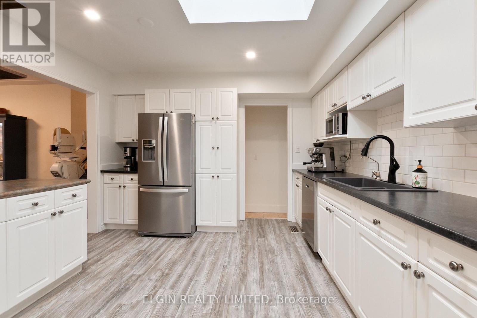 6 Dunwich Drive, St. Thomas, Ontario  N5R 4T8 - Photo 15 - X12693548