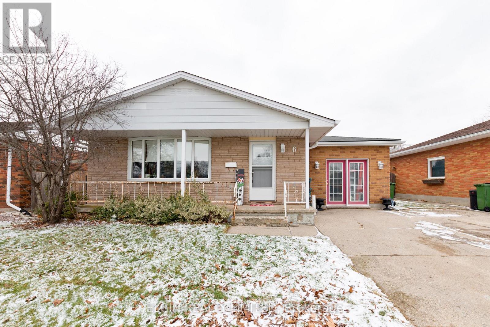 6 Dunwich Drive, St. Thomas, Ontario  N5R 4T8 - Photo 3 - X12693548