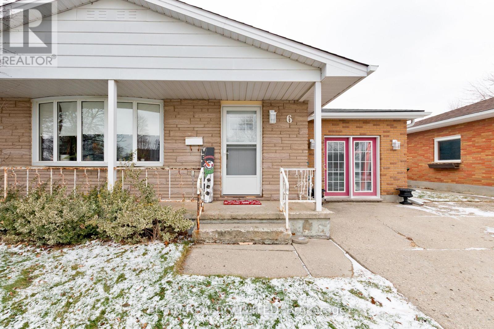 6 Dunwich Drive, St. Thomas, Ontario  N5R 4T8 - Photo 4 - X12693548