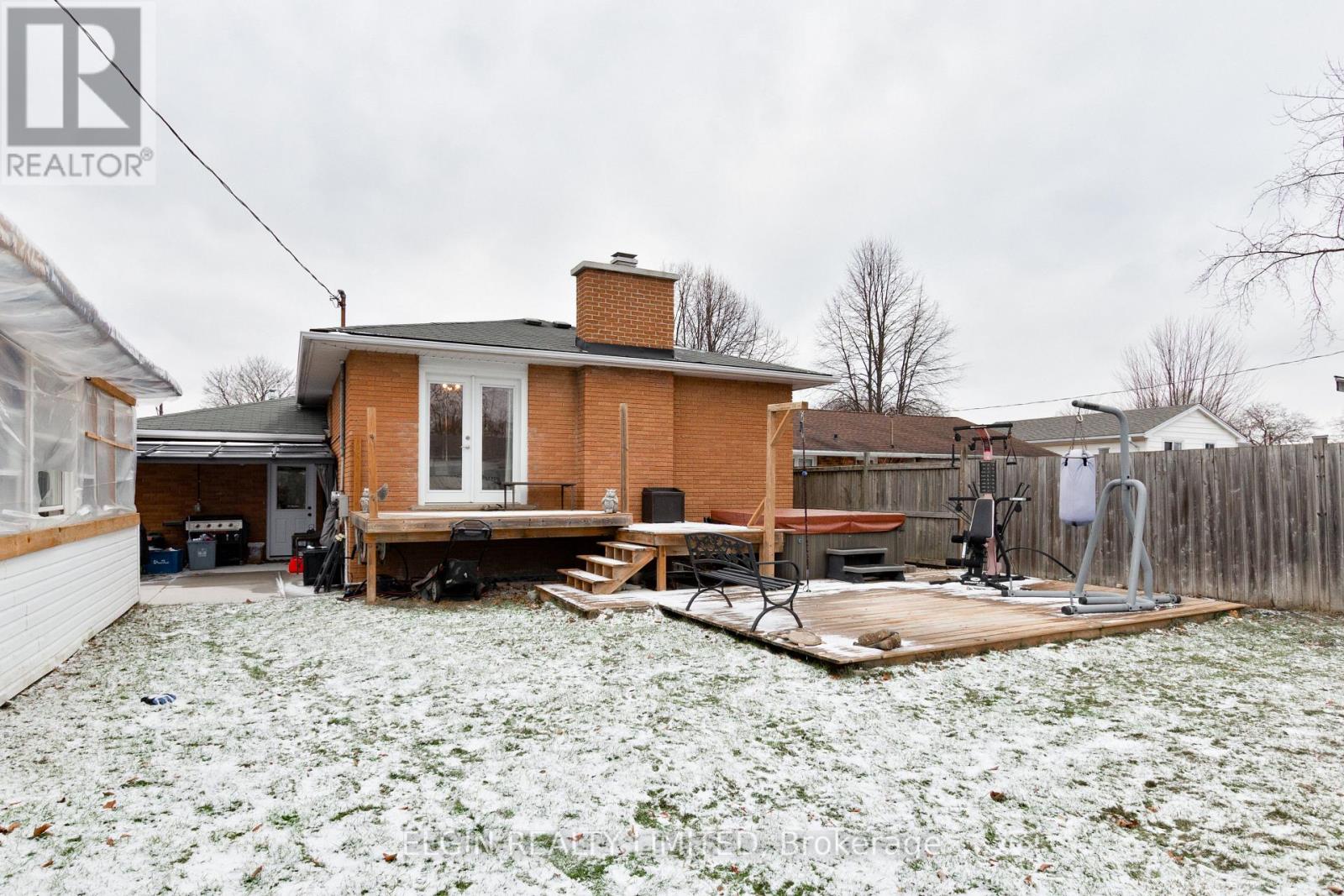 6 Dunwich Drive, St. Thomas, Ontario  N5R 4T8 - Photo 45 - X12693548