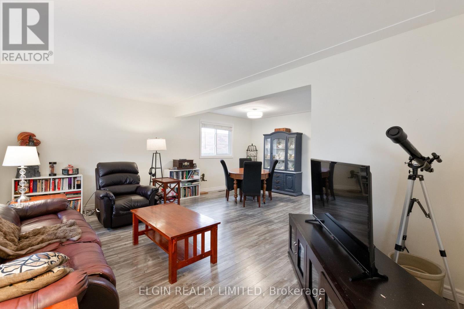 6 Dunwich Drive, St. Thomas, Ontario  N5R 4T8 - Photo 5 - X12693548