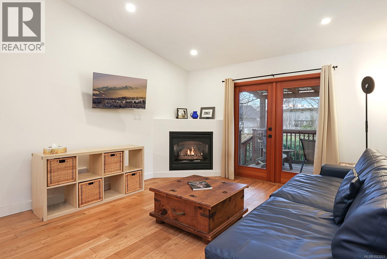 A 274 Nim Nim Pl, Courtenay, British Columbia  V9N 8A5 - Photo 2 - 1023201