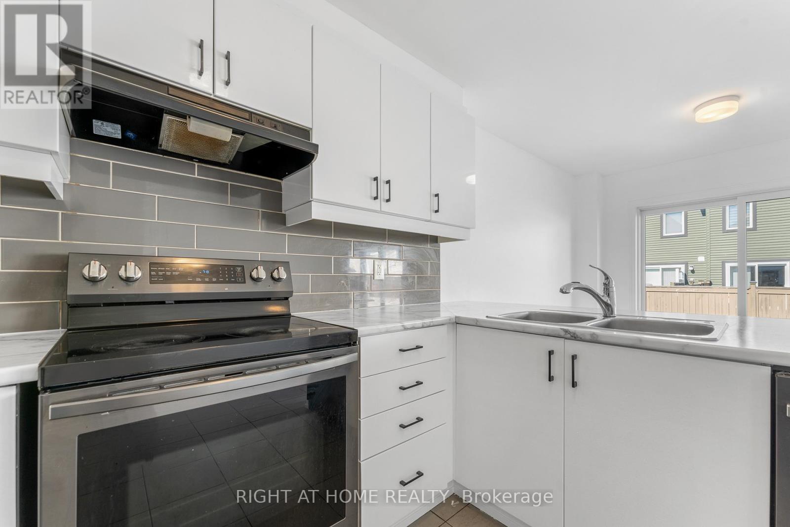 47 Mudminnow Crescent, Ottawa, Ontario  K4A 5H9 - Photo 24 - X12693600