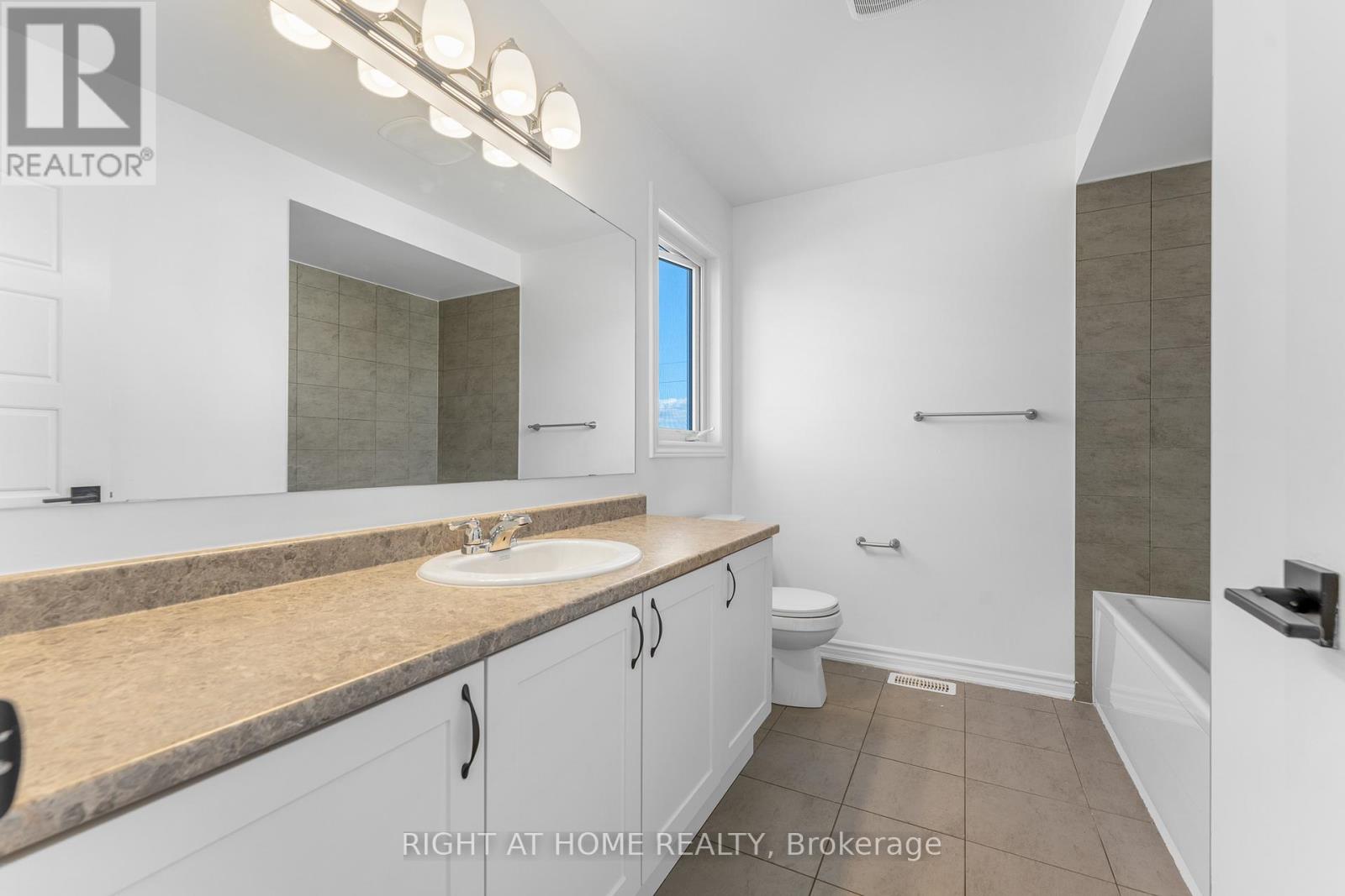 47 Mudminnow Crescent, Ottawa, Ontario  K4A 5H9 - Photo 32 - X12693600