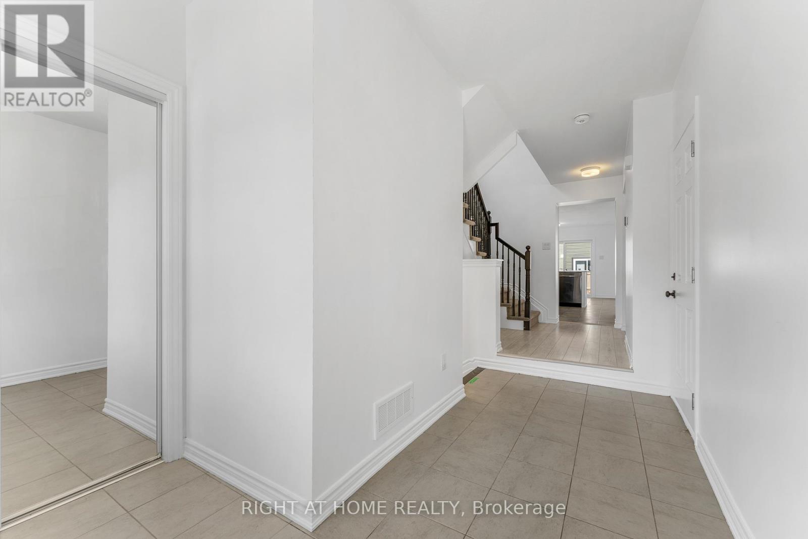 47 Mudminnow Crescent, Ottawa, Ontario  K4A 5H9 - Photo 7 - X12693600