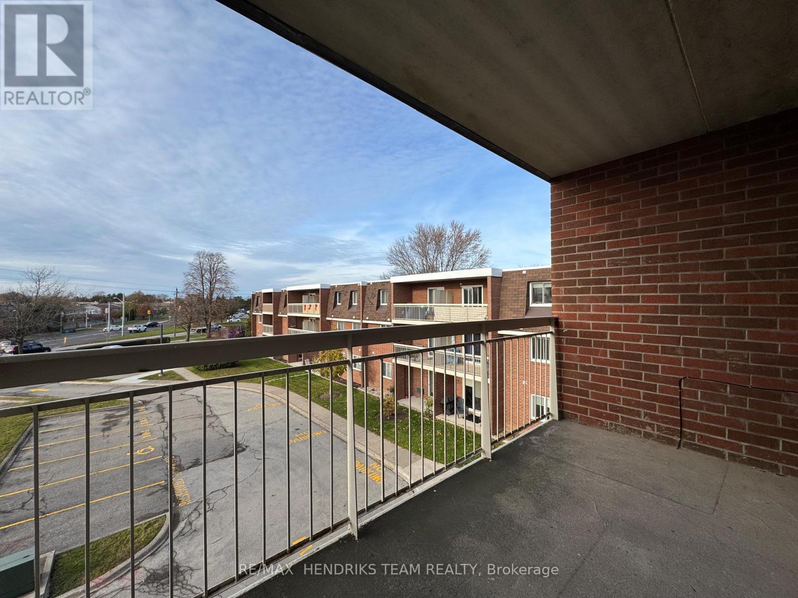 302 - 36 Arran Drive, St. Catharines, Ontario  L2N 6X5 - Photo 11 - X12693546