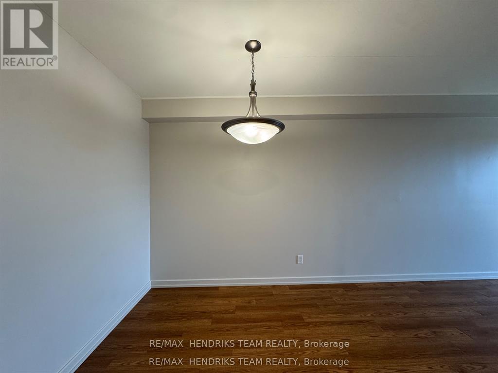 302 - 36 Arran Drive, St. Catharines, Ontario  L2N 6X5 - Photo 4 - X12693546