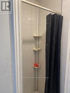 Upper - 6188 Orchard Avenue, Niagara Falls, Ontario  L2G 4G6 - Photo 7 - X12693562