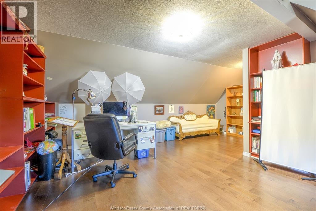 5440 Malden, Windsor, Ontario  N9E 3V9 - Photo 33 - 26001019