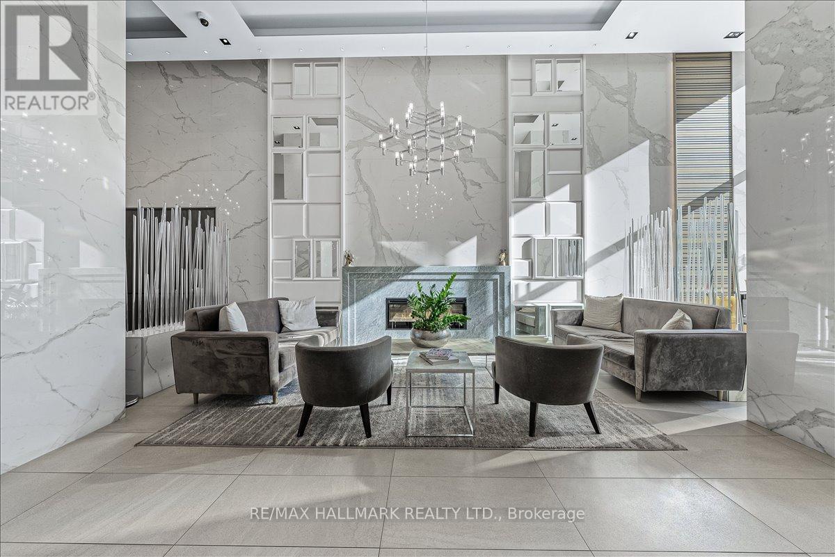 1811 - 501 St Clair Avenue W, Toronto, Ontario  M5P 0A2 - Photo 8 - C12693566