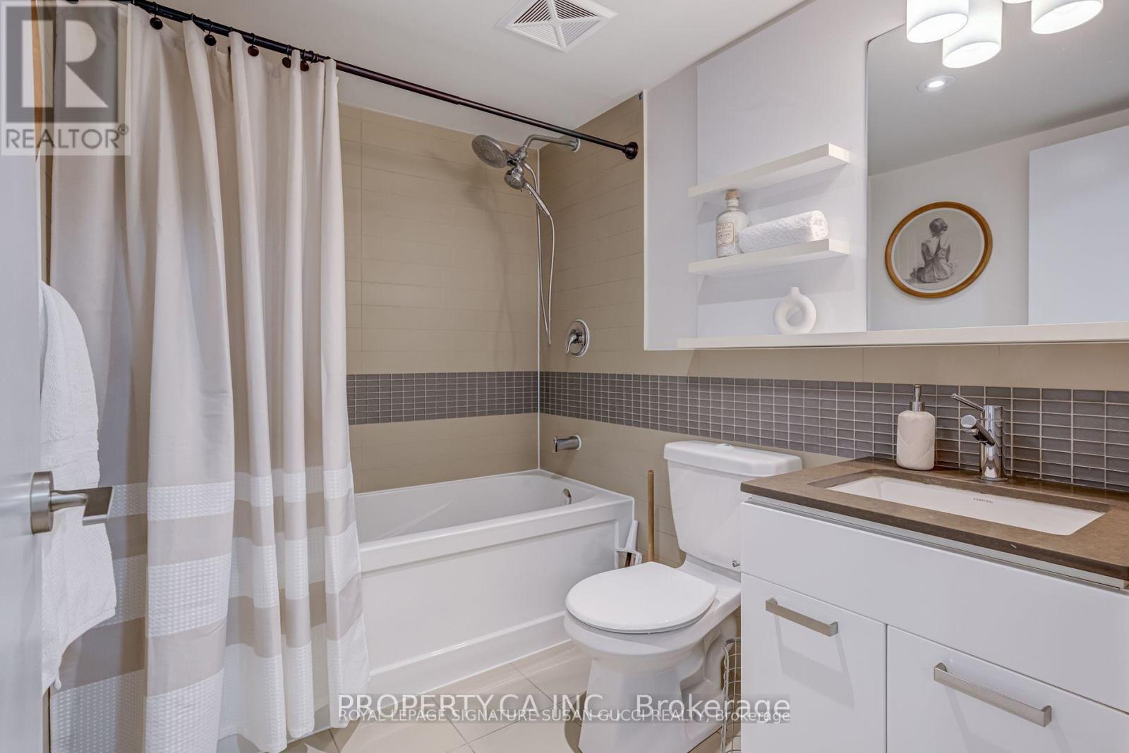 520 - 295 Adelaide Street W, Toronto (Waterfront Communities), Ontario  M5V 1P7 - Photo 12 - C12693576