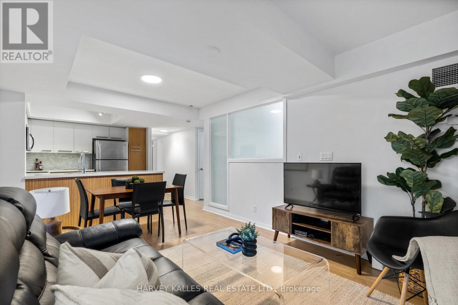 618 - 11 St Joseph Street, Toronto, Ontario  M4Y 3G4 - Photo 15 - C12693602