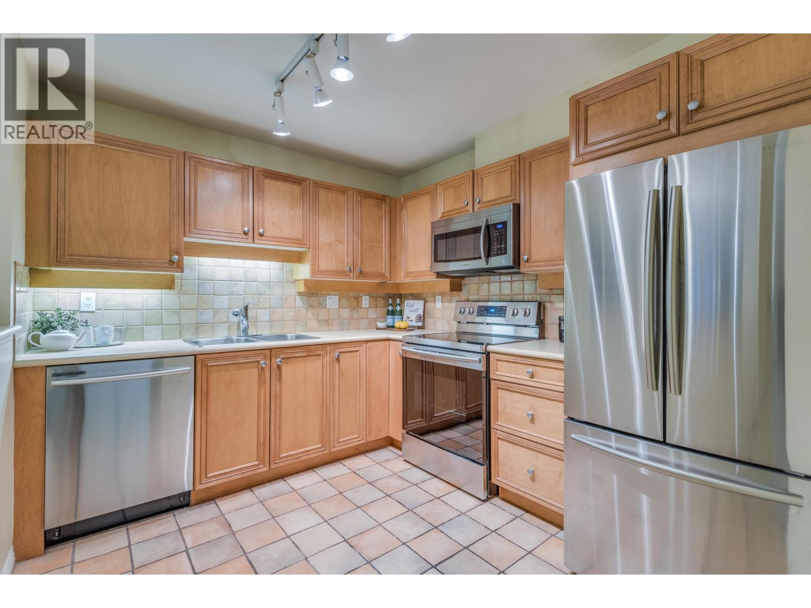 317 2929 W 4th Avenue, Vancouver, British Columbia  V6K 4T3 - Photo 10 - R3065021