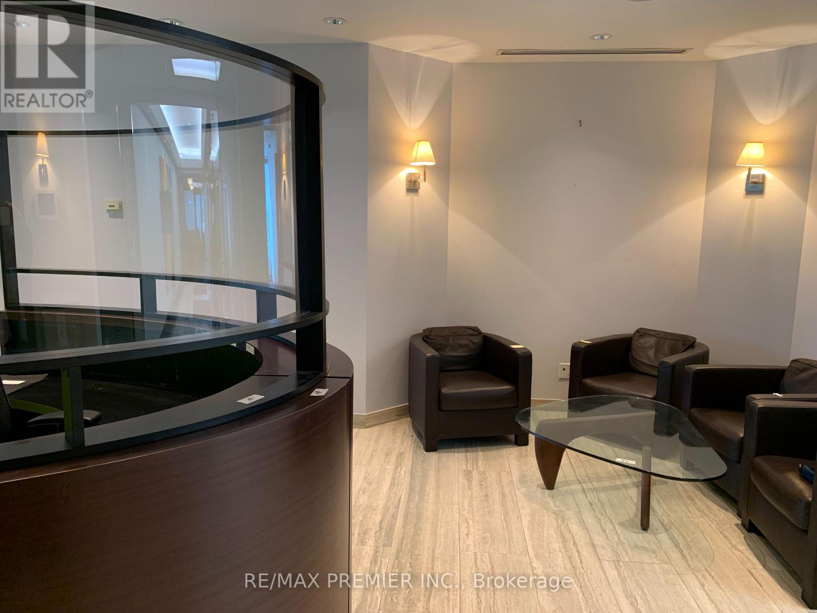 600-39 - 3300 Highway 7 Drive W, Vaughan (Vaughan Corporate Centre), Ontario  L4L 1A6 - Photo 3 - N12693544