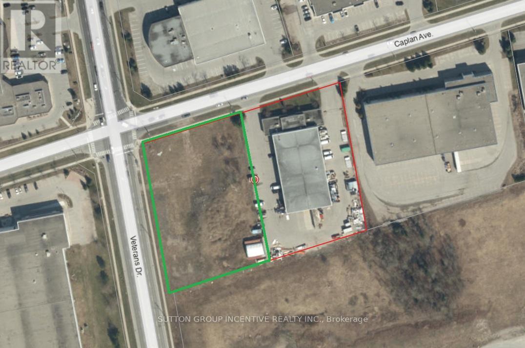 A - 111 Caplan Avenue, Barrie (0 West), Ontario  L4N 9J3 - Photo 4 - S12693568