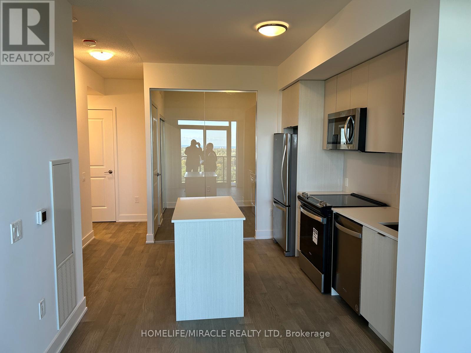 1101 W - 202 Burnhamthorpe Road E, Mississauga (Mississauga Valleys), Ontario  L5A 0B2 - Photo 8 - W12693538