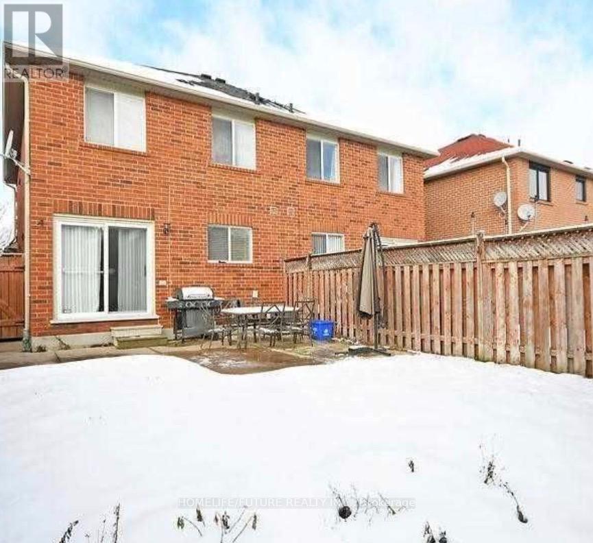 Main & 2nd - 45 Secord Crescent, Brampton, Ontario  L6X 4Y8 - Photo 5 - W12693564