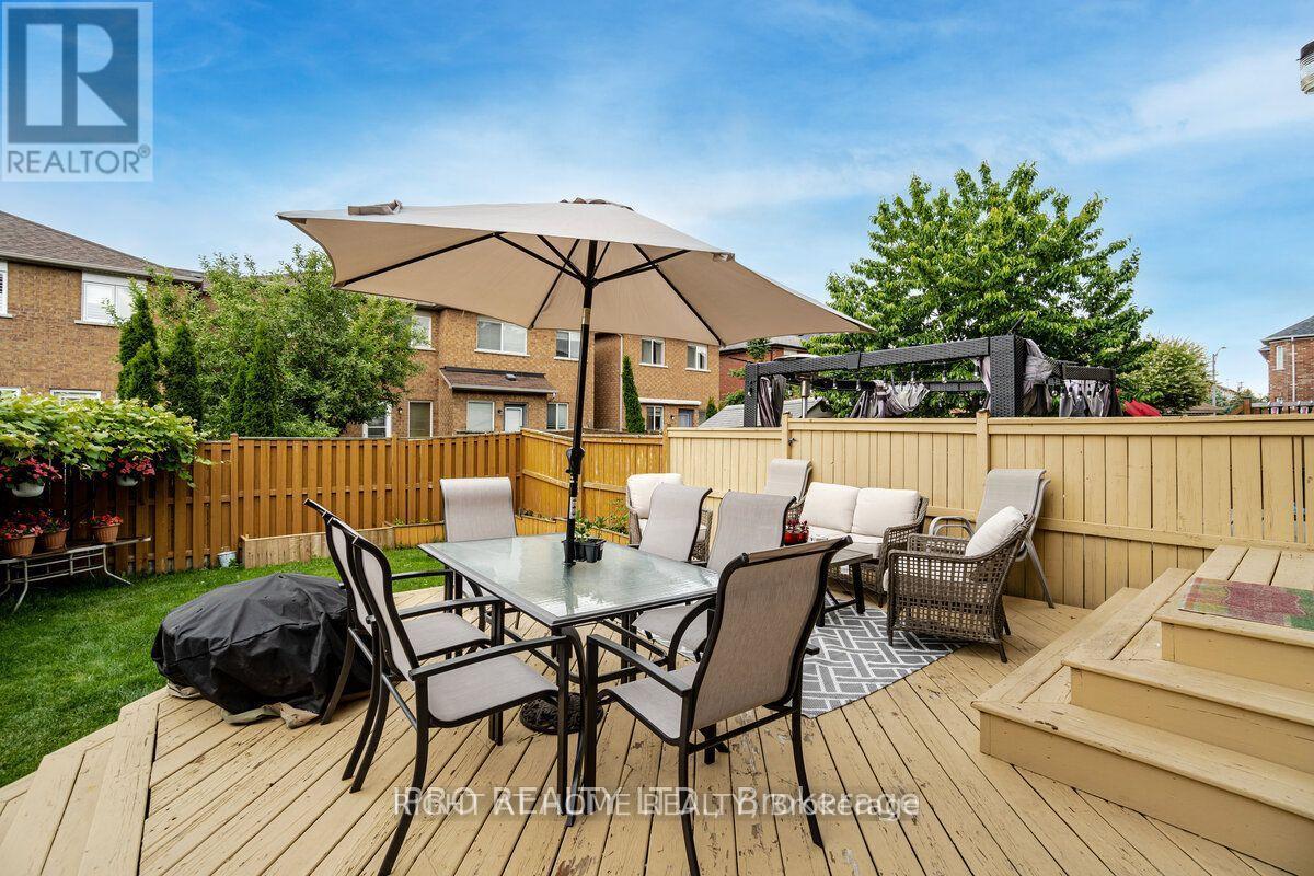 3914 Stardust Drive, Mississauga, Ontario  L5M 8A6 - Photo 32 - W12693604