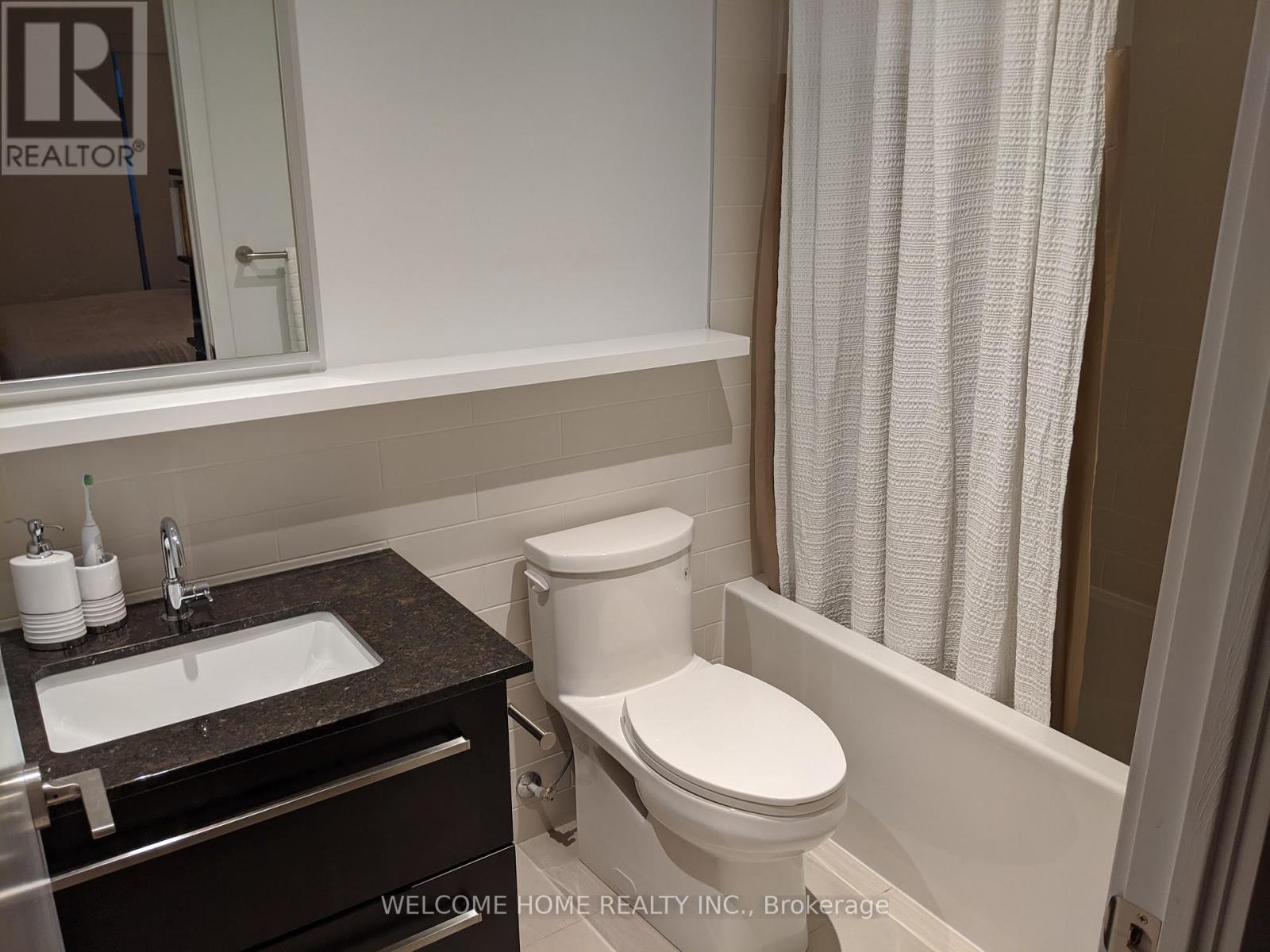 426 - 160 Flemington Road, Toronto (Yorkdale-Glen Park), Ontario  M6A 1N6 - Photo 13 - W12693614