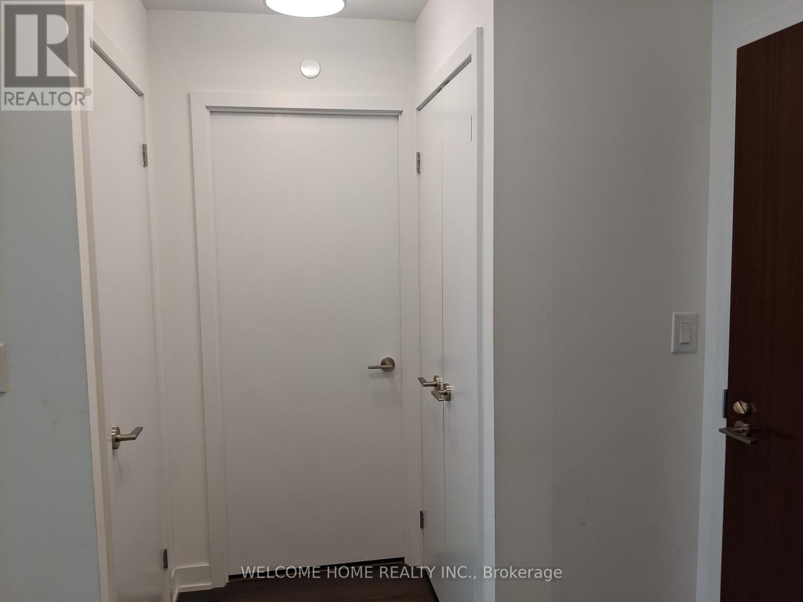 426 - 160 Flemington Road, Toronto (Yorkdale-Glen Park), Ontario  M6A 1N6 - Photo 3 - W12693614